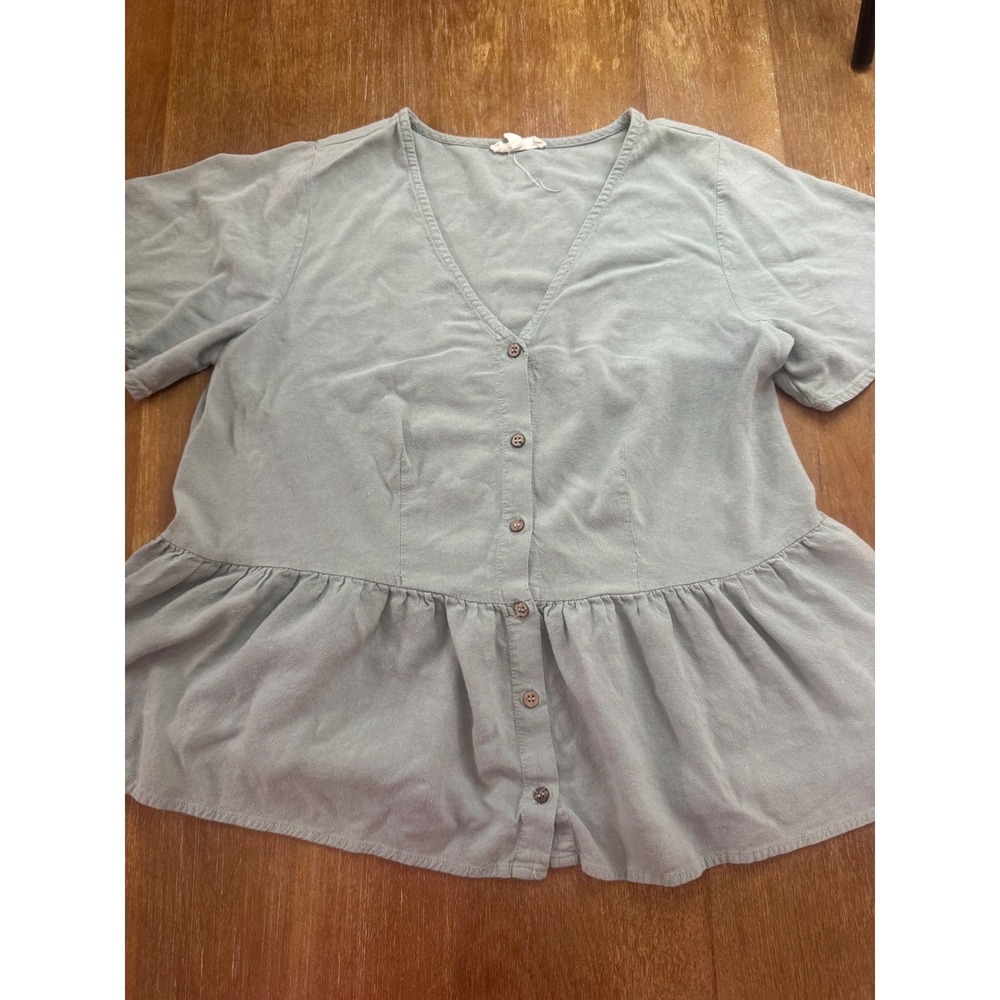 Easel Los Angeles Sage Green Peplum Top Cotton Linen Button Down V-Neck Small